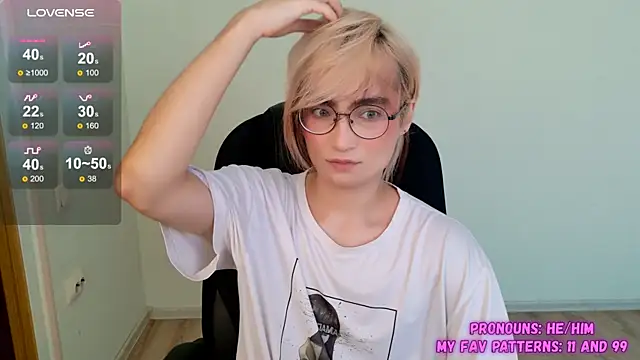 Snapshot of CuteYukiKun chatting on 10-03-25, 08:16 CuteYukiKun online show from 10-03-25, 08:16
