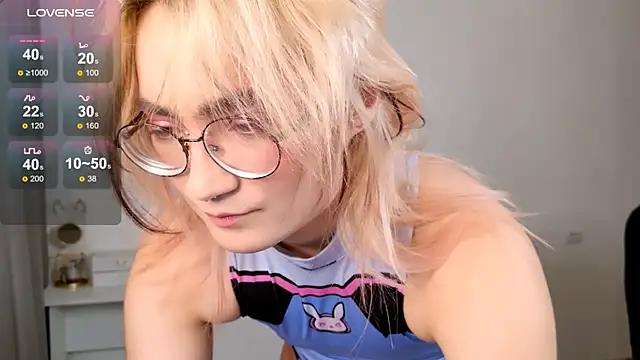 CuteYukiKun online show from 11-08-25, 12:14