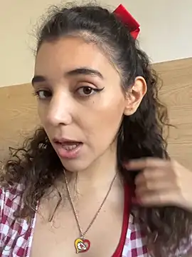 Snapshot of uniquerossie chatting on 11-05-25, 01:36 uniquerossie online show from 11-05-25, 01:36