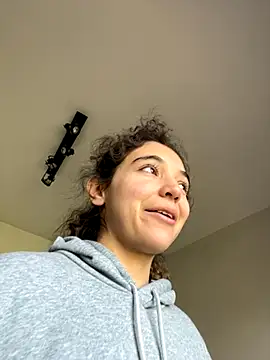 Snapshot of uniquerossie chatting on 11-10-25, 10:09 uniquerossie online show from 11-10-25, 10:09