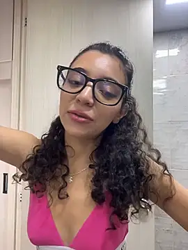 uniquerossie online show from 02-25-26, 09:09