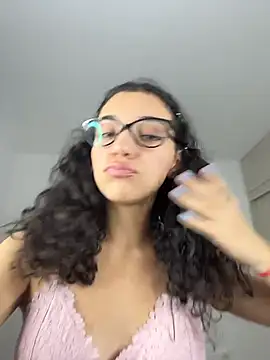 uniquerossie online show from 02-17-26, 07:27