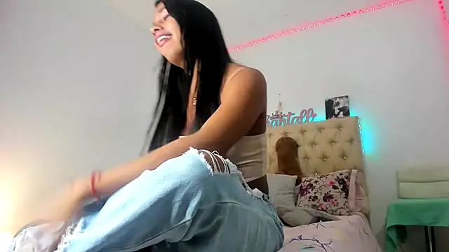 shantallhotxx online show from 10-10-25, 01:50