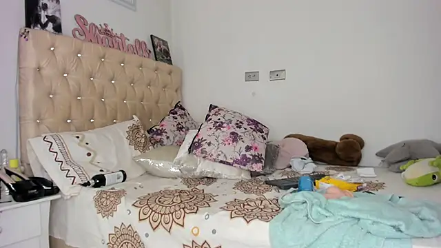 shantallhotxx online show from 03-11-25, 03:45