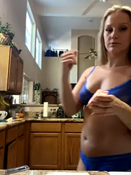 lexi luv online show from 11-06-25, 10:25