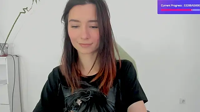 crystalnut online show from 10-04-25, 02:57