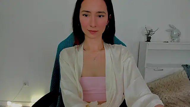 crystalnut online show from 11-16-25, 03:11