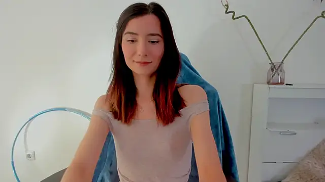 crystalnut online show from 09-20-25, 03:33