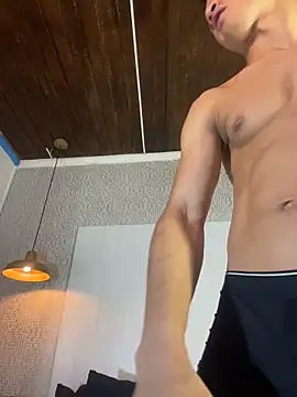 ALAN SANTHOS online show from 04-12-26, 05:44