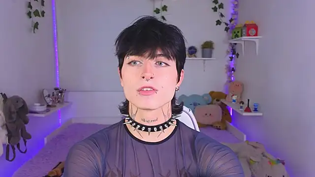 Baby Xian online show from 11-27-25, 05:41