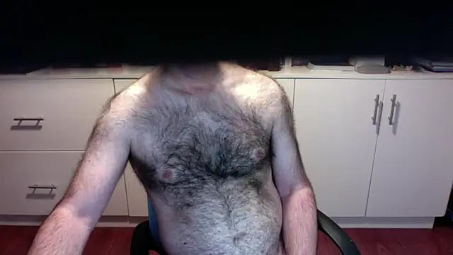 Snapshot of spanishairy chatting on 10-10-25, 05:08 spanishairy online show from 10-10-25, 05:08