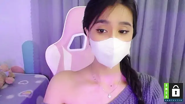 Snapshot of San___San chatting on 02-17-25, 03:44 San San online show from 02-17-25, 03:44