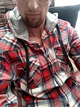 Kaue007 online show from 10-13-25, 04:08