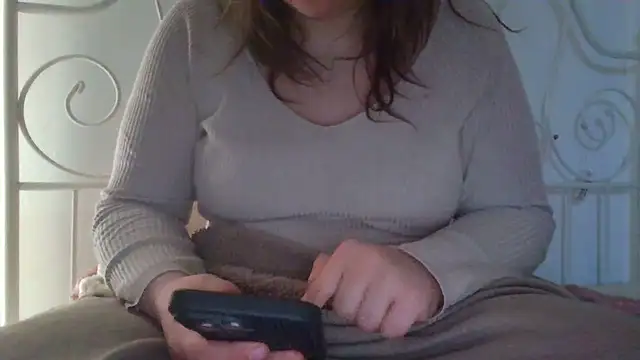 Snapshot of meganaughtycouple25 chatting on 03-21-25, 07:55 meganaughtycouple25 online show from 03-21-25, 07:55