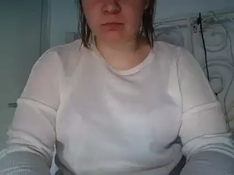 Snapshot of meganaughtycouple25 chatting on 03-20-25, 08:09 meganaughtycouple25 online show from 03-20-25, 08:09