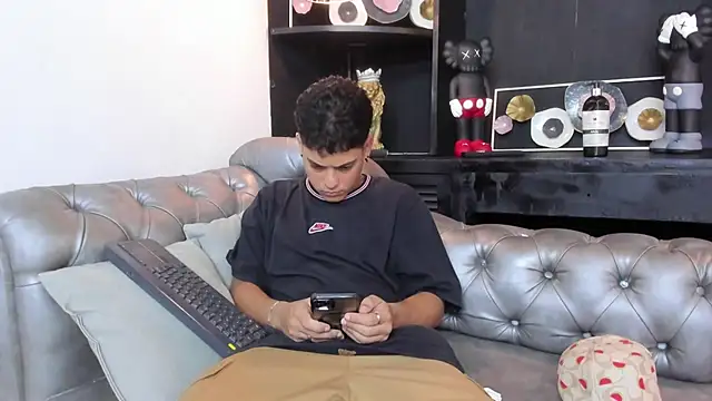 Levy Steve online show from 02-28-25, 05:59