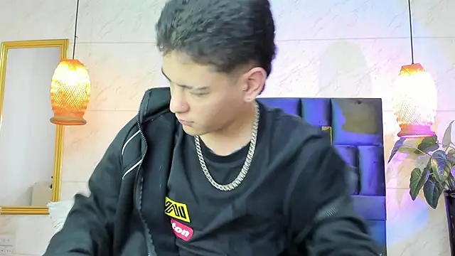 Levy Steve online show from 12-03-25, 04:35