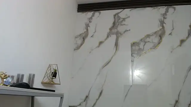 Lindsey8 online show from 03-31-26, 12:40