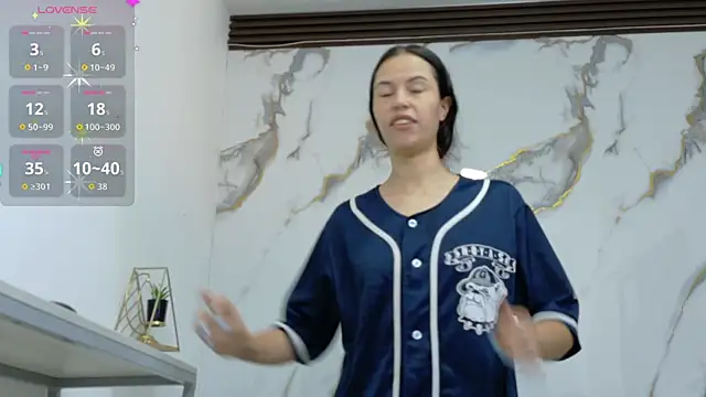 Lindsey8 online show from 06-30-26, 12:16
