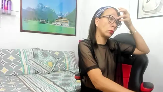 daniela xue online show from 06-14-26, 12:18