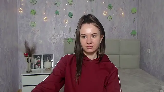 KaraCriegs online show from 03-16-25, 01:49