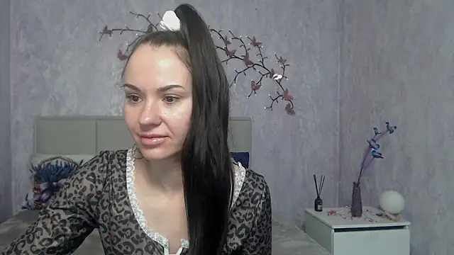 Snapshot of KaraCriegs chatting on 02-17-26, 07:44 KaraCriegs online show from 02-17-26, 07:44