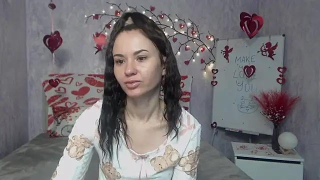 Snapshot of KaraCriegs chatting on 02-16-26, 07:23 KaraCriegs online show from 02-16-26, 07:23