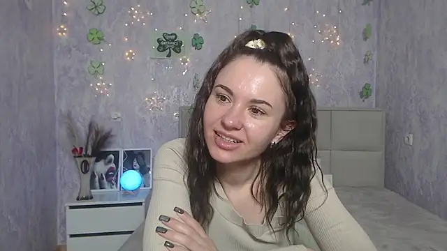 KaraCriegs online show from 03-14-25, 01:59