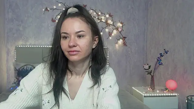 Snapshot of KaraCriegs chatting on 02-22-26, 06:53 KaraCriegs online show from 02-22-26, 06:53