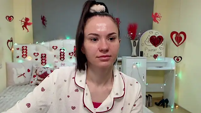 Snapshot of KaraCriegs chatting on 01-31-26, 08:40 KaraCriegs online show from 01-31-26, 08:40