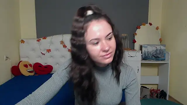 KaraCriegs online show from 11-15-25, 06:23