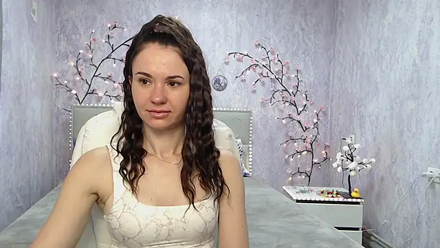 Snapshot of KaraCriegs chatting on 05-16-26, 05:45 KaraCriegs online show from 05-16-26, 05:45