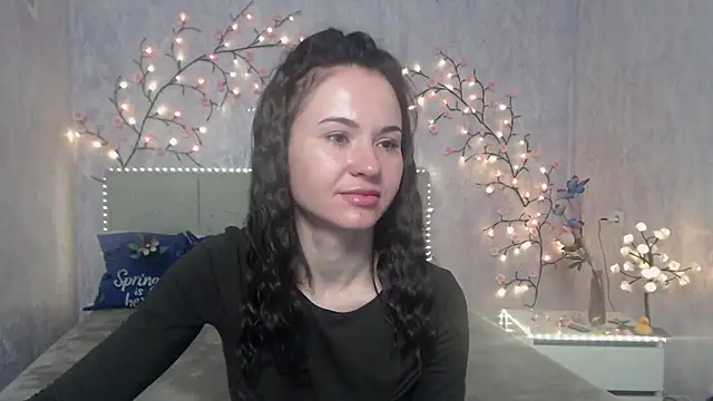 Snapshot of KaraCriegs chatting on 04-22-26, 05:31 KaraCriegs online show from 04-22-26, 05:31