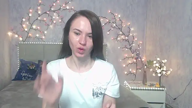Snapshot of KaraCriegs chatting on 05-01-26, 06:13 KaraCriegs online show from 05-01-26, 06:13
