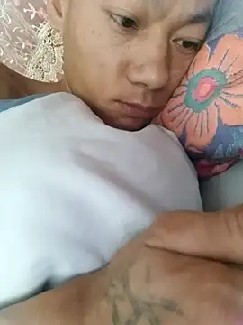 Snapshot of Xpj123 chatting on 11-11-25, 12:49 Xpj123 online show from 11-11-25, 12:49