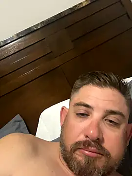 caliguy37 online show from 10-30-25, 04:33