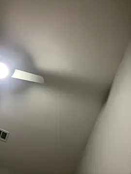 caliguy37 online show from 10-29-25, 03:16