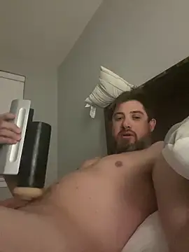 caliguy37 online show from 02-11-26, 06:24