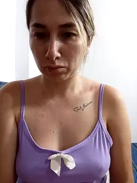 Iris love18 online show from 11-15-25, 02:32