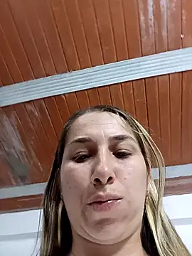 Iris love18 online show from 10-25-25, 04:07