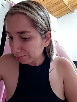 Iris love18 online show from 02-14-26, 02:34