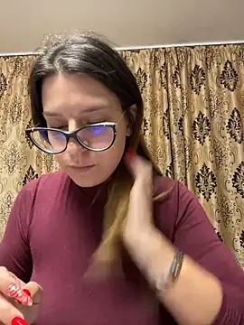 NadiraNoor online show from 10-07-25, 08:32