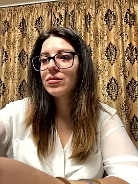 NadiraNoor online show from 04-14-26, 10:59