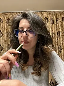 Snapshot of NadiraNoor chatting on 05-15-26, 01:58 NadiraNoor online show from 05-15-26, 01:58