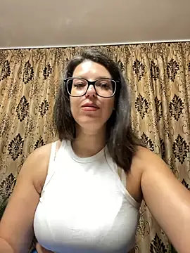 Snapshot of NadiraNoor chatting on 07-10-26, 01:38 NadiraNoor online show from 07-10-26, 01:38