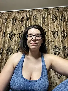 Snapshot of NadiraNoor chatting on 04-22-26, 08:04 NadiraNoor online show from 04-22-26, 08:04