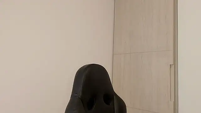 liamelf online show from 02-11-26, 05:18