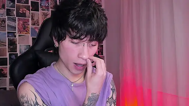 liamelf online show from 01-24-25, 03:43