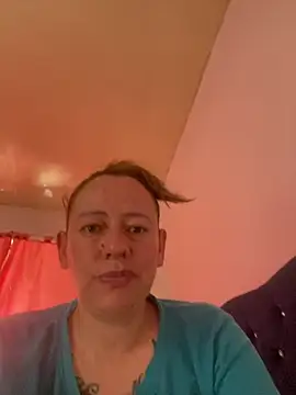 Snapshot of Chanel_87xxx chatting on 06-11-26, 06:16 Chanel 87xxx online show from 06-11-26, 06:16