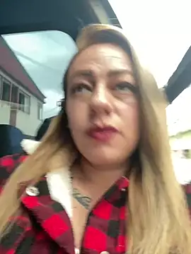 Chanel 87xxx online show from 04-15-26, 07:18